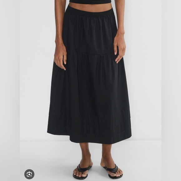 Aritzia Dresses & Skirts - Aritzia Little Moon Samara Poplin Skirt